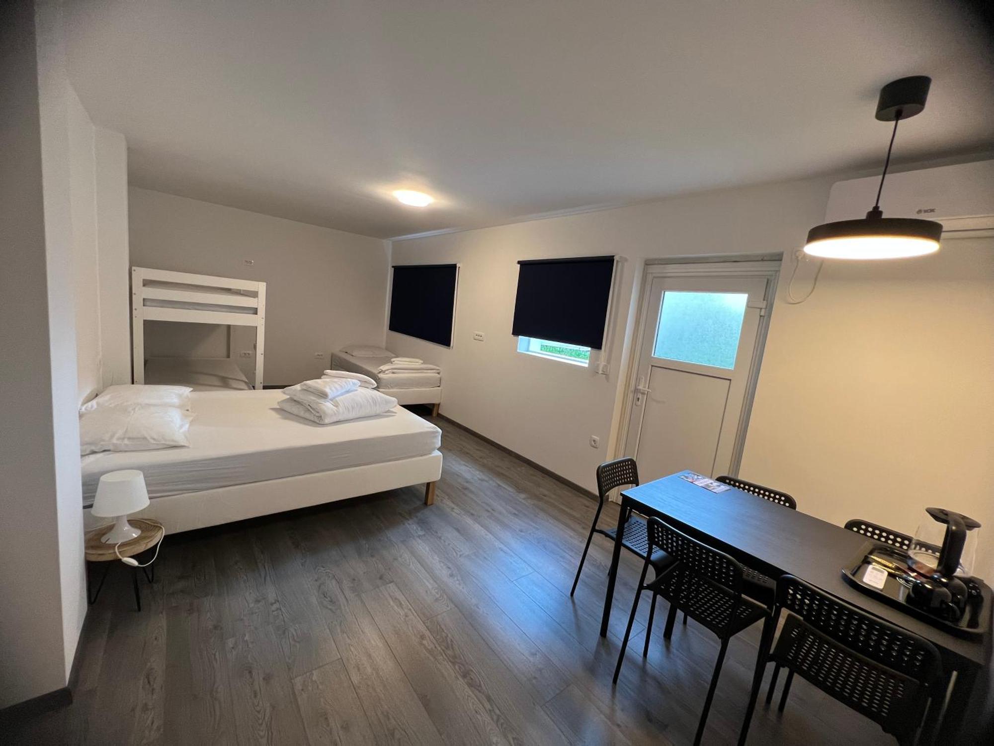 波斯托伊纳 Lemonwood House酒店 外观 照片