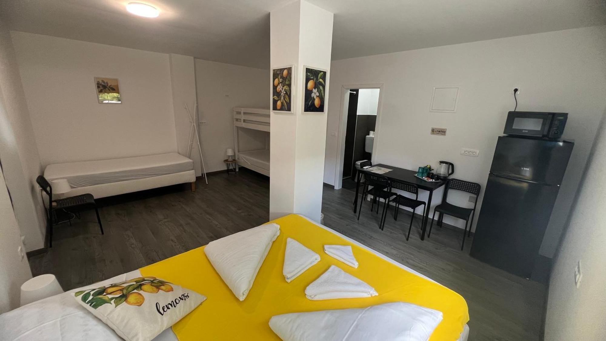波斯托伊纳 Lemonwood House酒店 外观 照片
